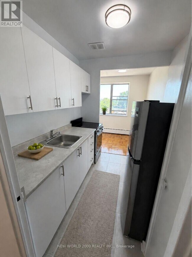 1220 Bayview Ave Unit 604