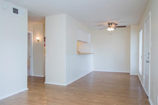 Photo - 1401 Kipling St Apartment Unit 11