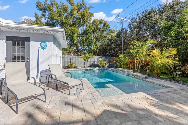 Photo - 3122 Regatta Cir