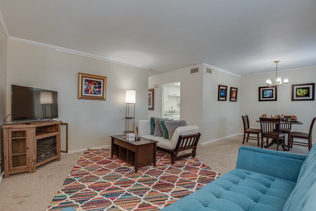 Photo - 8401 N New Braunfels Ave Unit #327