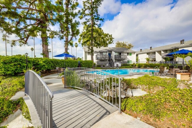 Villa Creek Apartments