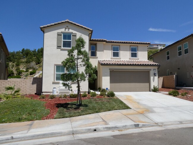 5 Bedroom Home for Rent in Santa Clarita! - 5 Bedroom Home for Rent in Santa Clarita!