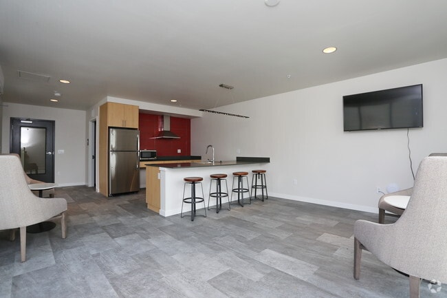 ⟡hana⟡ Hana - Seattle, WA | ForRent.com