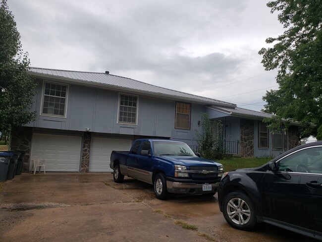 2102 Chateau Dr Unit A