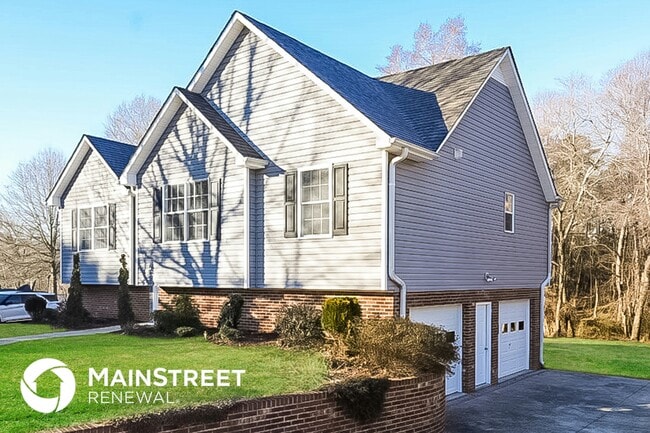 Photo - 155 N Twin Hill Rd