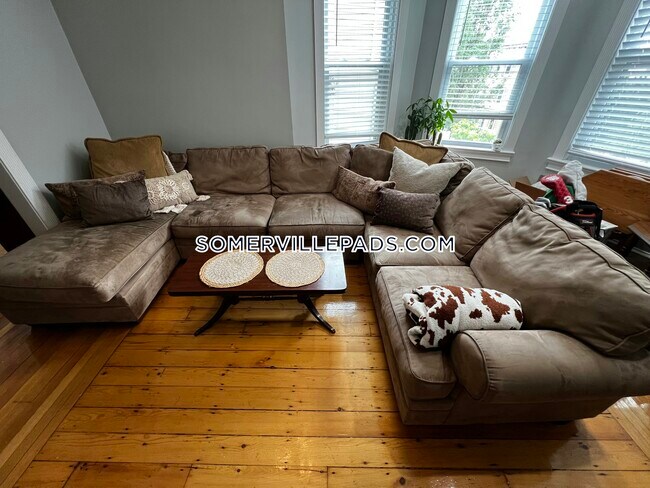 Photo - 39 Tennyson St. Unit 1A