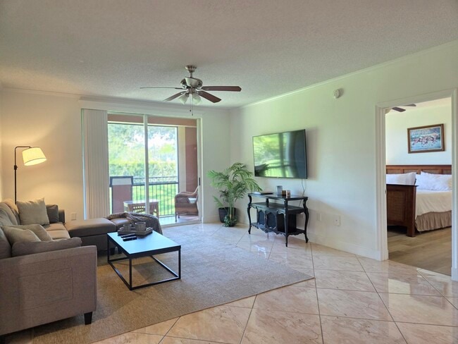 Photo - 11790 St Andrews Place Unidad 205