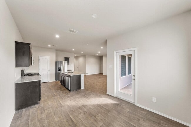 Photo - 40475 Gdn Hts Ln