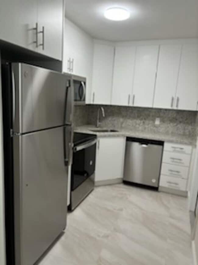 Photo - 702 Unit 702/1