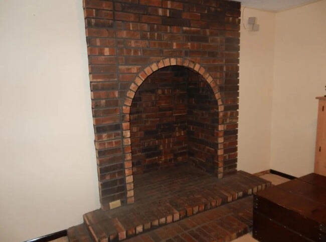 Photo - 2917 Cook Rd