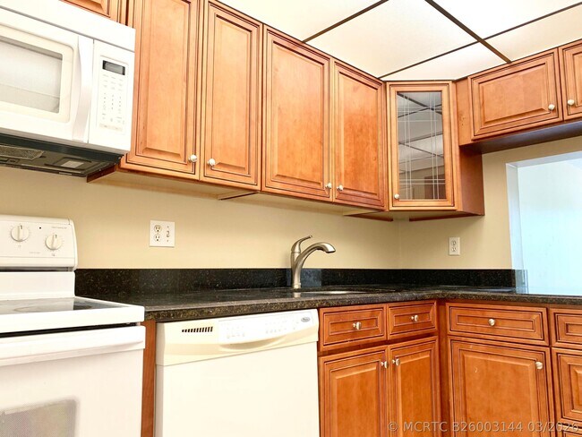 Photo - 2312 S Cypress Bend Dr Unit 209