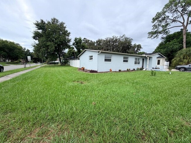 2510 Sandalwood Dr
