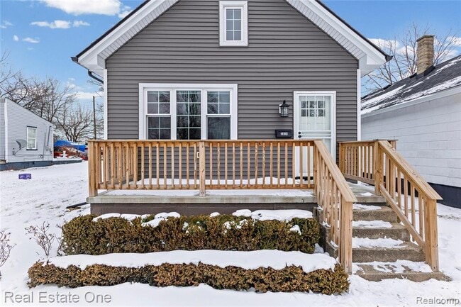 Photo - 2824 Williams St