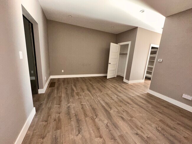 Photo - 3133 Lackland Ave Unit 1st floor