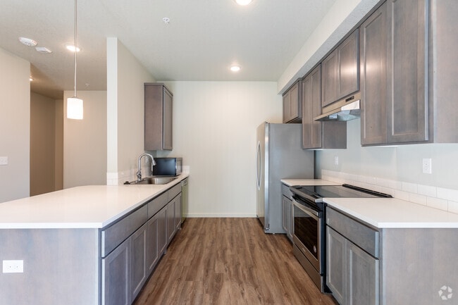 1BR, 1BA - 862 SF