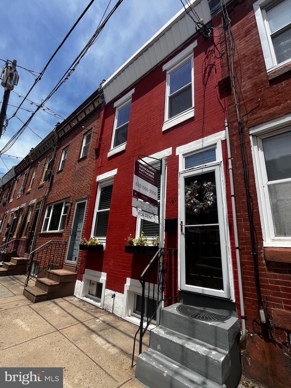 Building Photo - 121 Mercy St