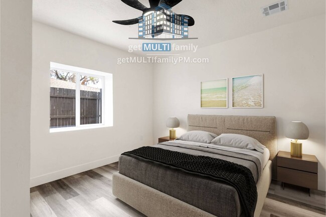 Photo - 1006 E Pasadena Ave Unit B