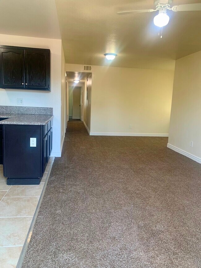 Photo - 124 E 108th St Unidad 124