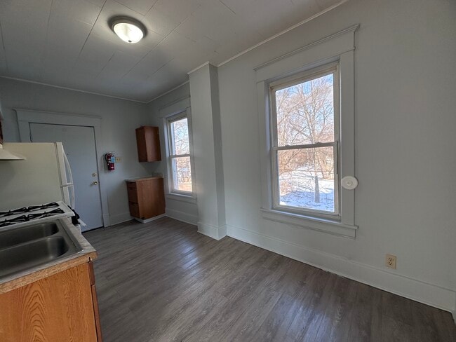 Photo - 1112-D Gilbert-