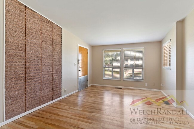 Photo - 2 Bed 1 Bath Roy Triplex