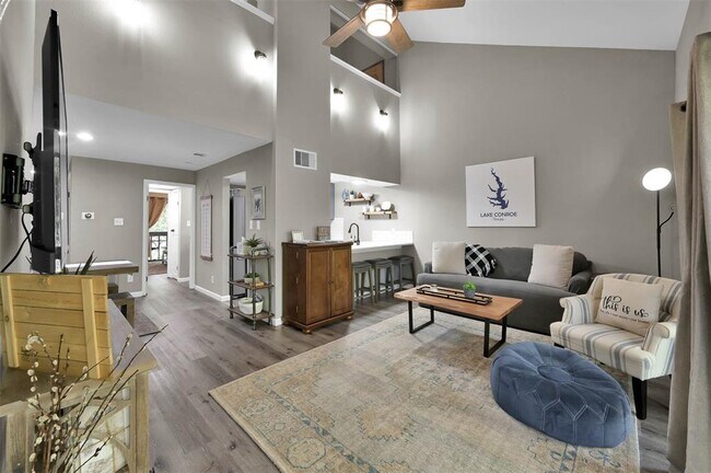 Photo - 3900 Aspen Dr Unidad C203