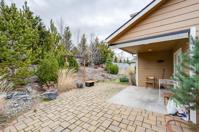 Photo - Stylish Pullman Living with Spacious Design