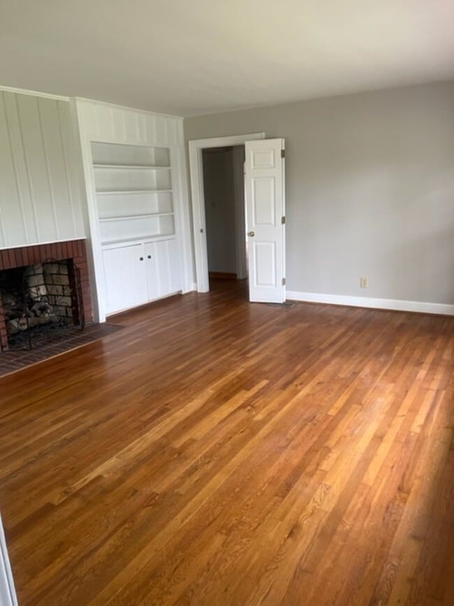 Photo - AVAILABLE NOW!