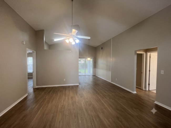 Photo - 120 N Cervidae Dr