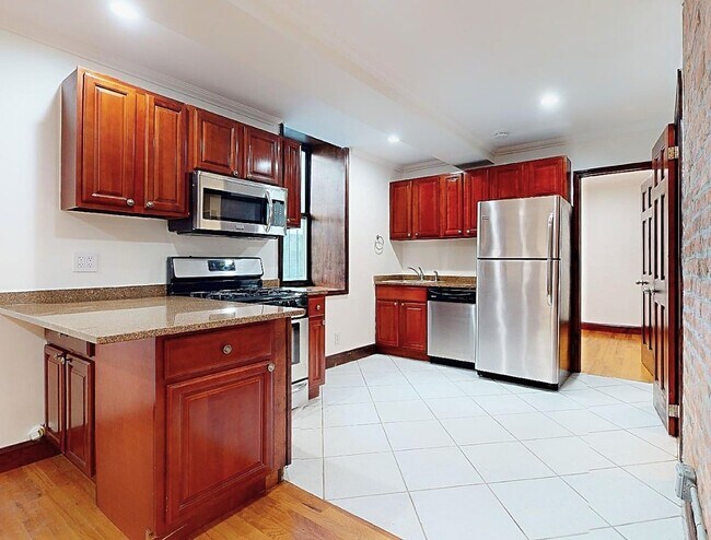 Photo - West 115th Street Unit B1