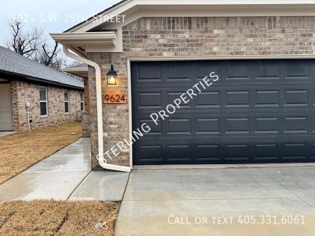 Building Photo - 9624 SW 25th St