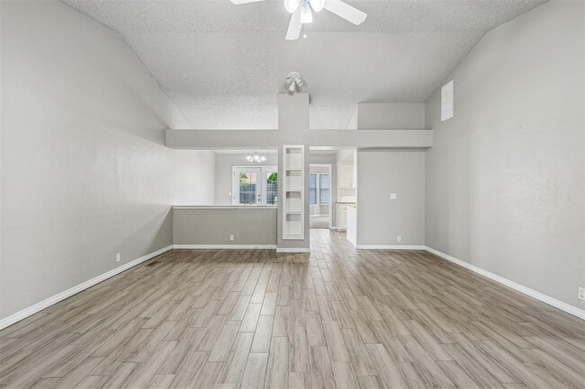 Photo - 217 Cypress Dr