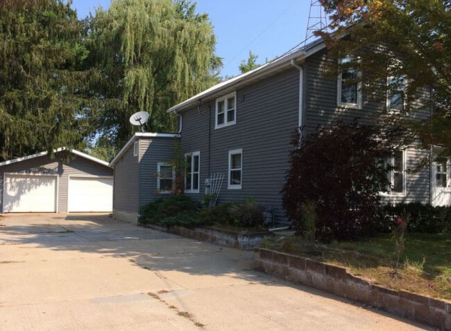 524 4th Ave Unidad Lower