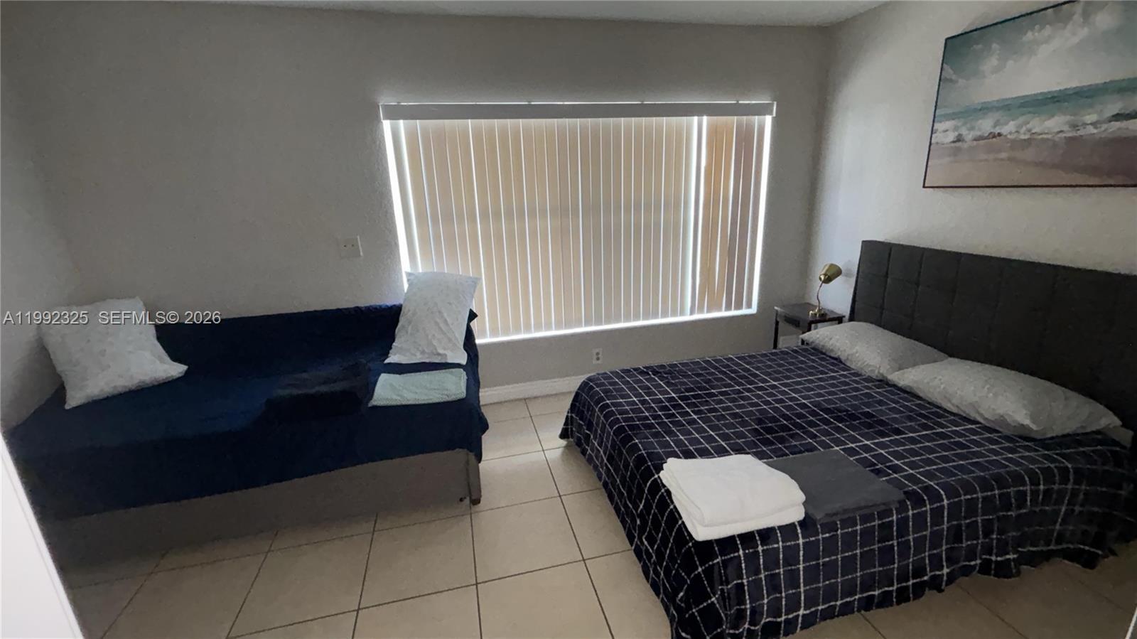 Photo - 1120 NE 24th Ave Unidad 2