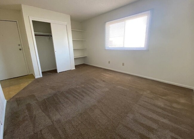 Photo - 1228 E St Unidad 10
