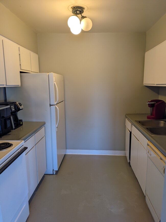 Galley Kitchen - 6085 Briarcliff Path Unit Apt. C