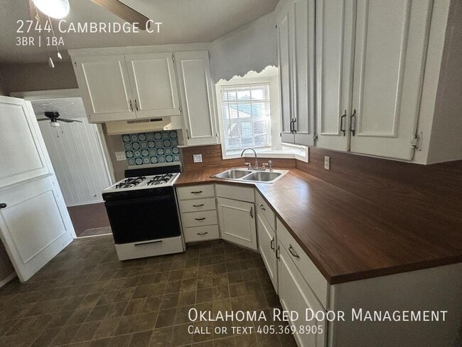 Photo - 2744 Cambridge Ct