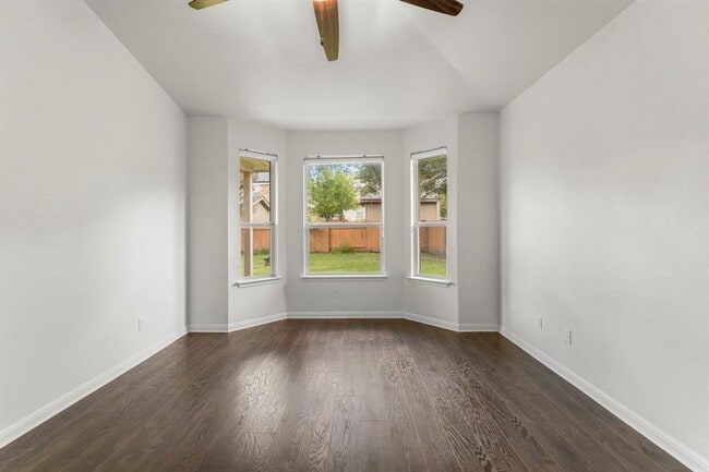 Photo - 18613 Falcon Pointe Blvd