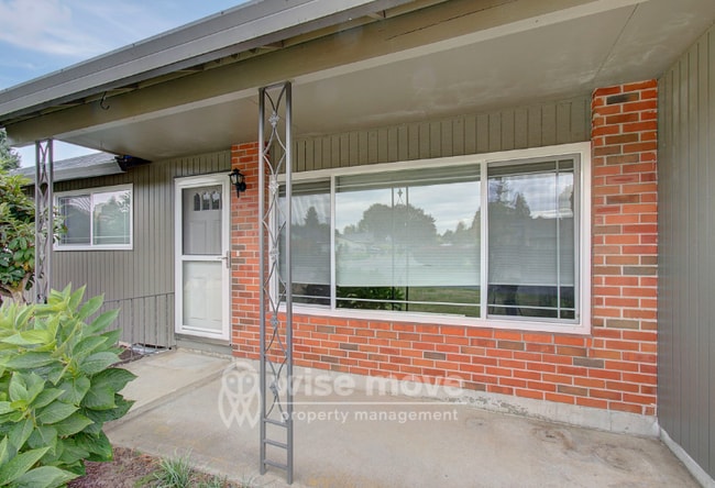 Photo - 10100 NW 23rd Ave