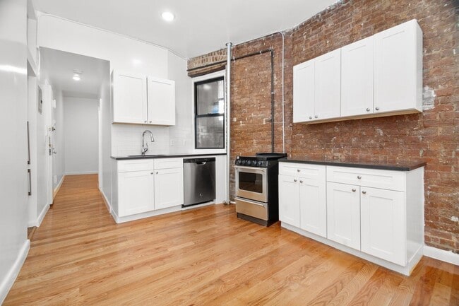 Photo - 551 Hudson St Unidad 11