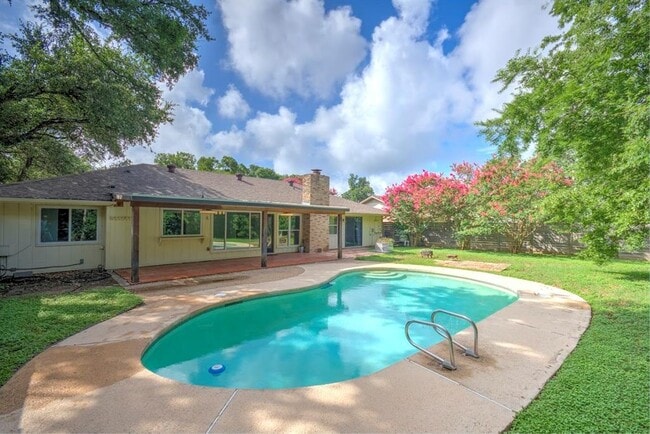 Photo - 7000 Greenock St