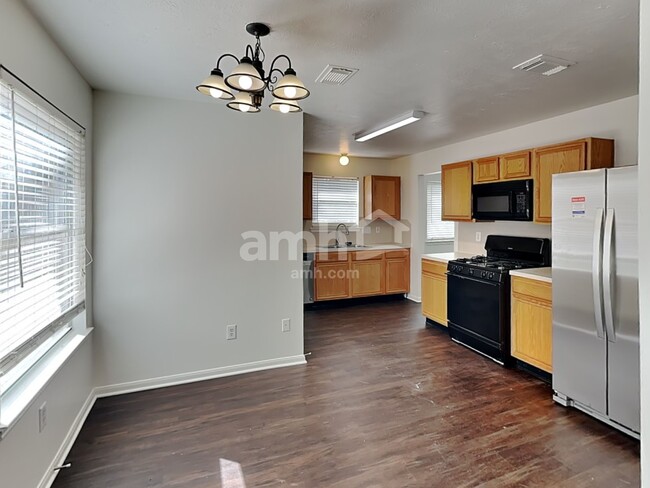 Photo - 6907 Grant Dr