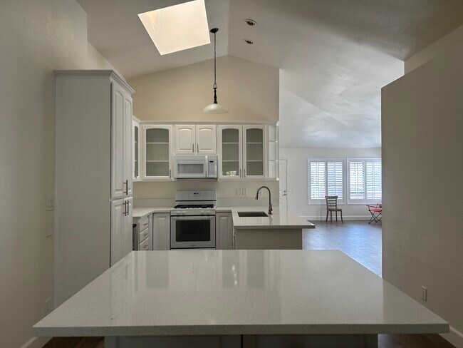 Photo - 2034 Riverbirch Dr