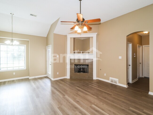 Photo - 30 Mossy Springs Cv