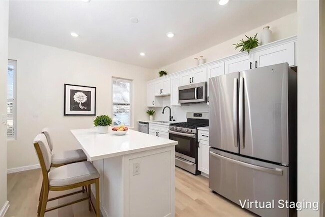 Photo - 155 Van Horne St