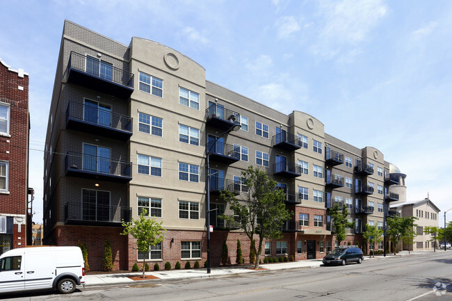 Building Photo - HIGHPOINT Albany Park on Kedzie Rental