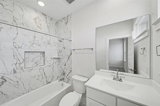 Photo - 5623 Logan Ridge Ln