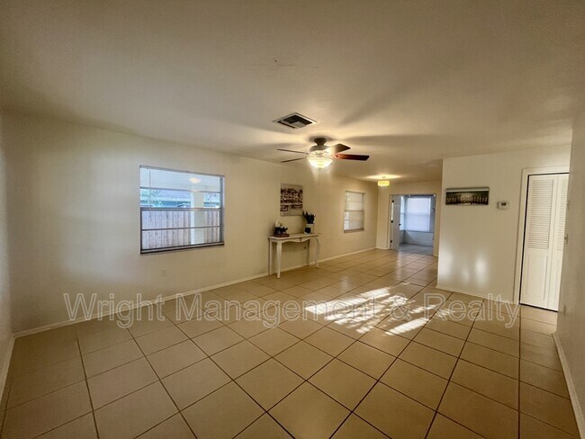 Photo - 705 Bayou Ave