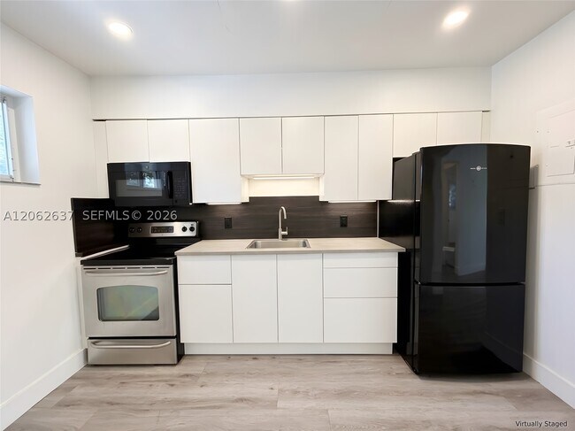 Photo - 132 SW 20th Ave Unit 132
