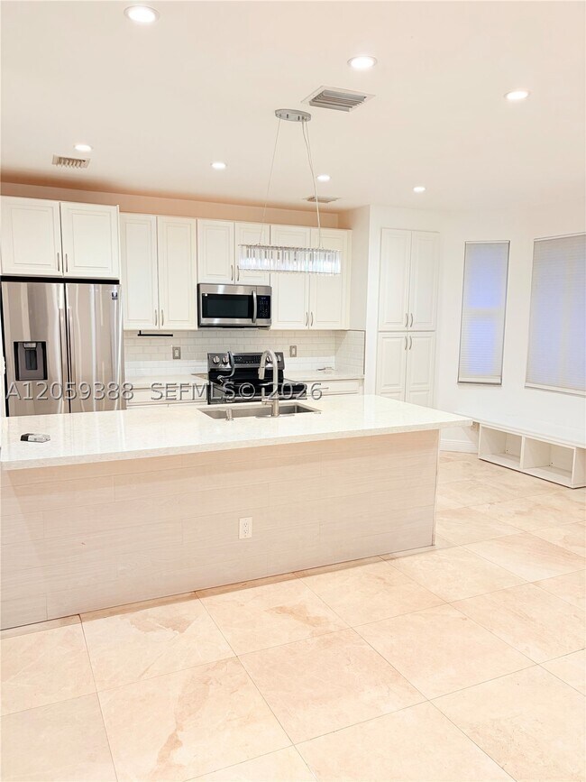 Photo - 1581 SW 106th Ave