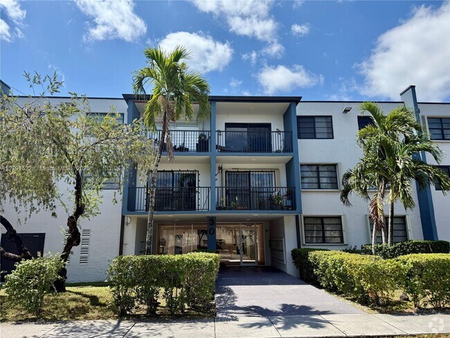 Building Photo - 30 E 39th St Unit 217 Rental